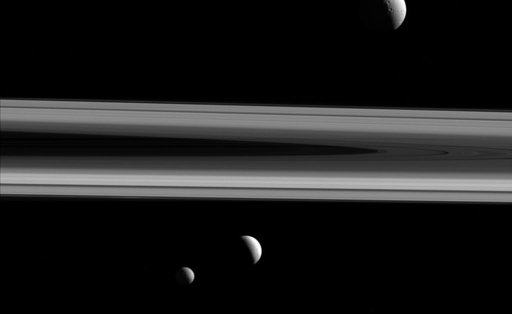pia18357-1041