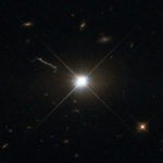 «Хаббл» заснял первый в истории астрономии квазар