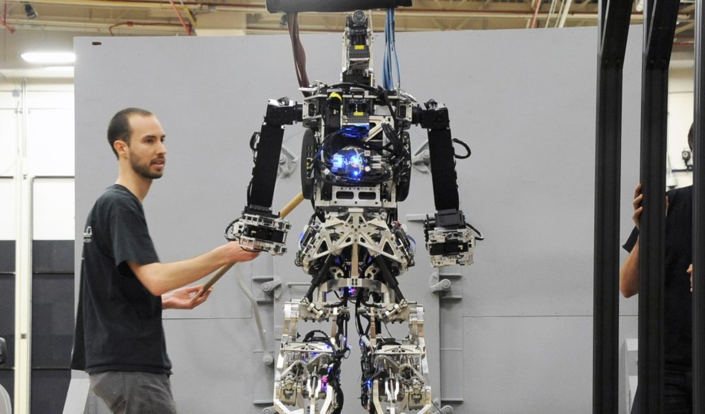 Военные США испытали человекоподобного робота – иллюстрация к материалу на Naked Science