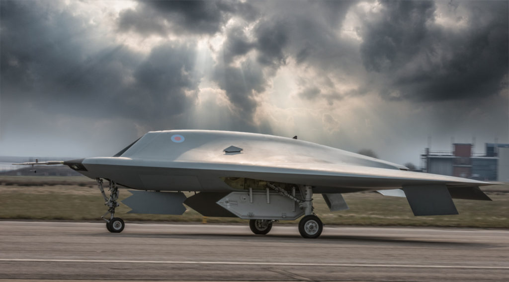 Испытания британского беспилотника Taranis будут возобновлены – иллюстрация к материалу на Naked Science