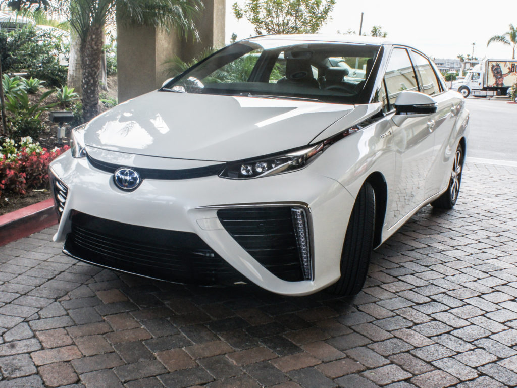 toyotamirai-000