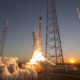 Первая ступень ракеты Falcon 9 успешно вернулась домой