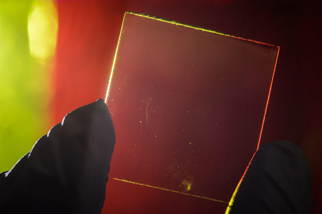 transparent-luminescent-solar-concentrator-colorful