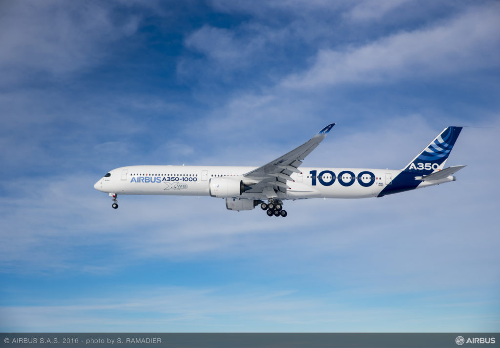 a350-1000_first_flight_in_flight-005