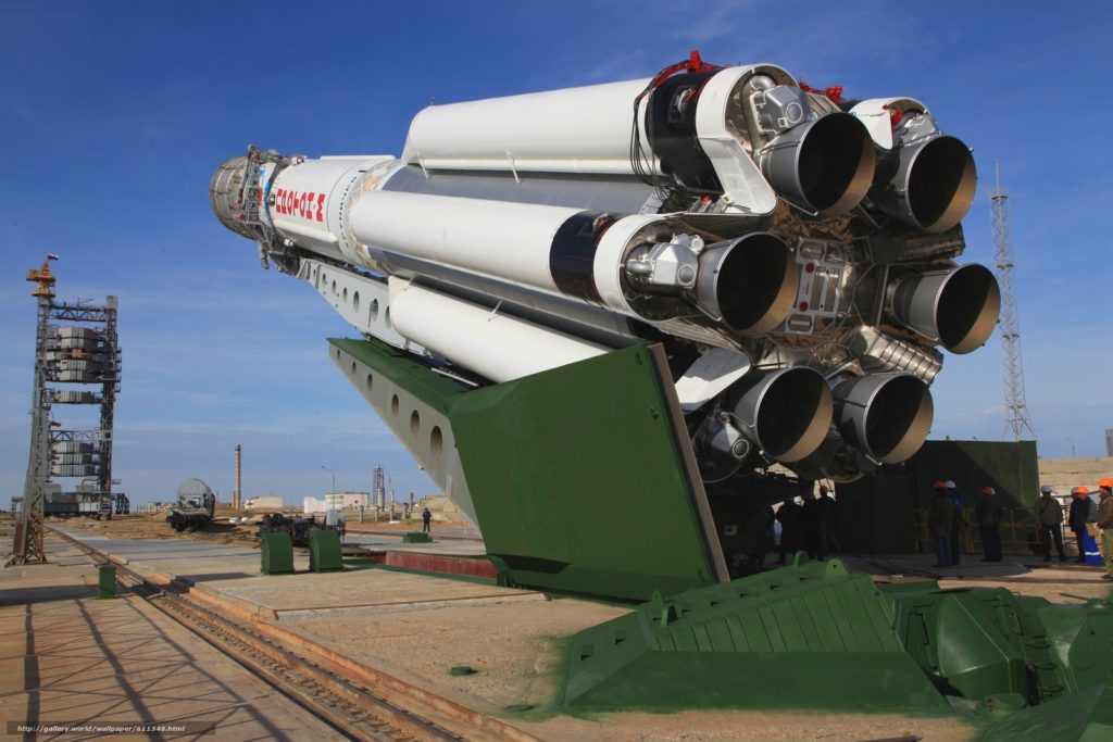 611348_raketa_proton_m_sssr_rossiya_dvigatel_startovaya_p_2808x1872_www