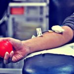 Как кровь одного человека может спасти жизни 2 миллионов детей