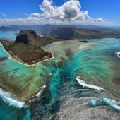 aerial-photo-le-morne-mauritius