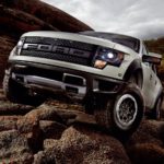 Ford научит автомобили «рассказывать» про дорожные ямы