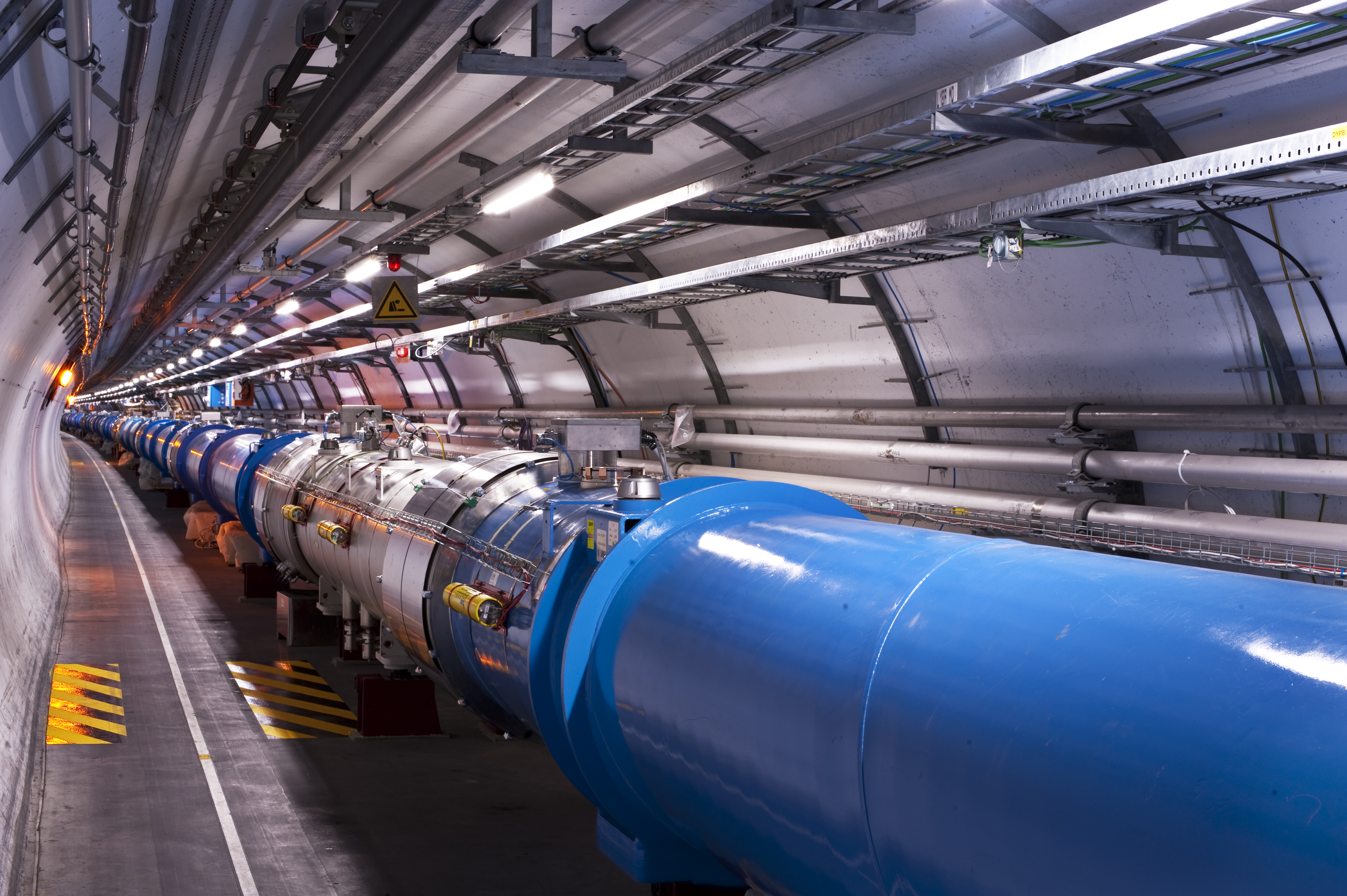 views_of_the_lhc_tunnel_sector_3_4_tirage_2