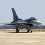 Истребитель F-16 прослужит 70 лет