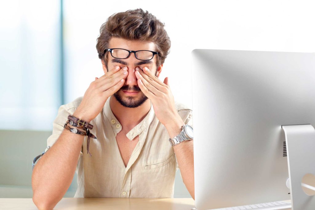 02_signs_chronic_fatigue_syndrome_might_be_ignoring_sensitivity_light_seb_ra