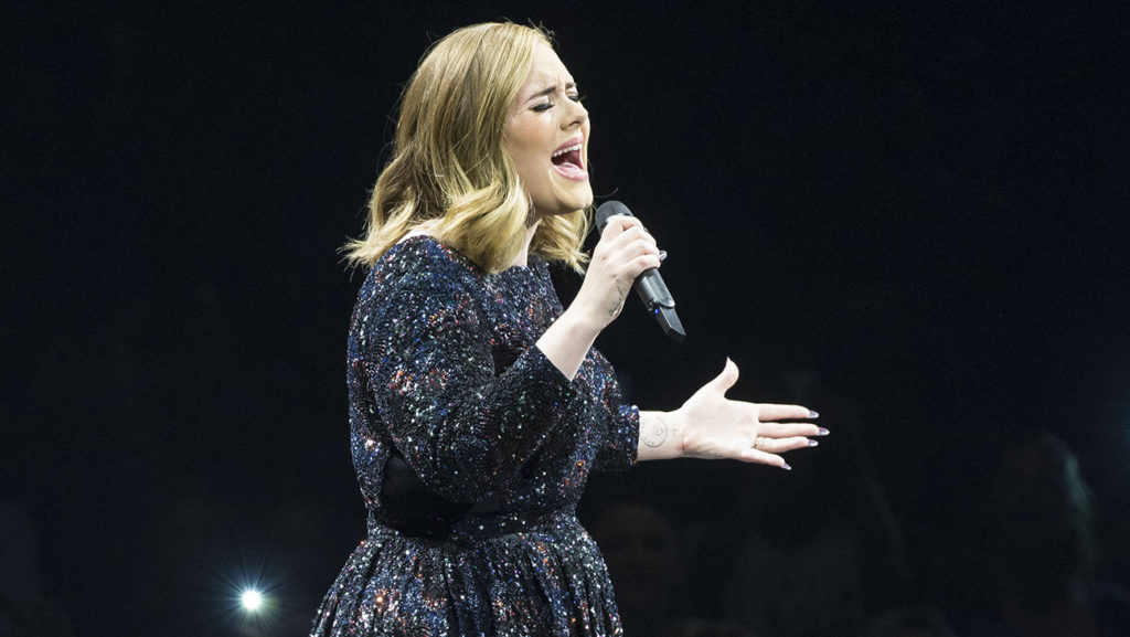 adele_at_the_ziggo_dome_getty_h_2016