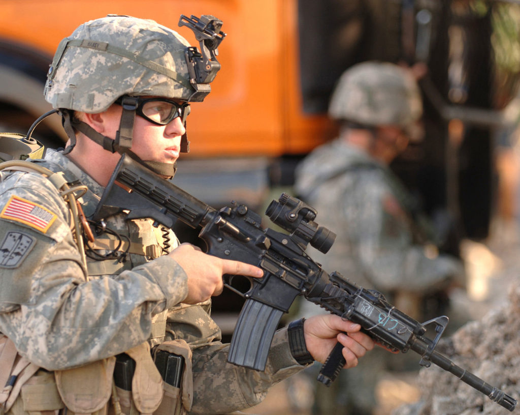 1280px-colt_m4_mws_carbine_iraq