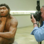 Ученые обнаружили у людей новые гены, доставшиеся от неандертальцев