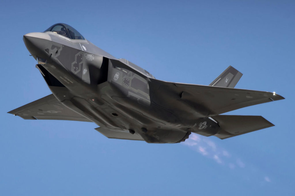 f-35-mike-luedey-1400x931