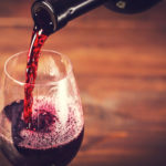 Алкоголь может усиливать риск развития рака даже у умеренно пьющих