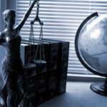 Нейросеть обошла профессиональных юристов в конкурсе по толкованию документов
