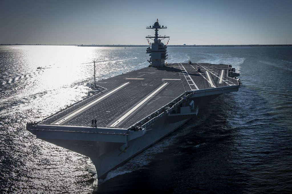 1280px-bow_view_of_uss_gerald_r