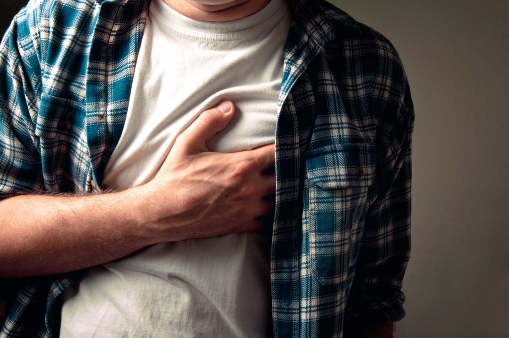 02-heart-attack-signs-elephant-on-the-chest