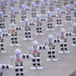 1300 танцующих роботов установили новый мировой рекорд