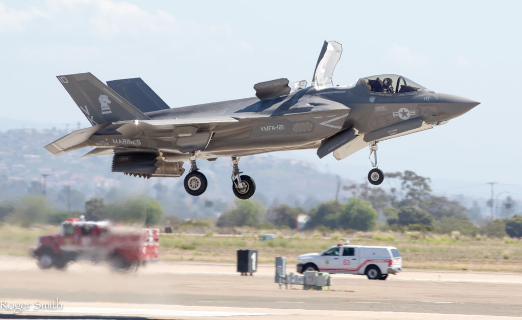lockheed_martin_f-35b_lightning_ii_-_2015_miramar_air_show_21743388048