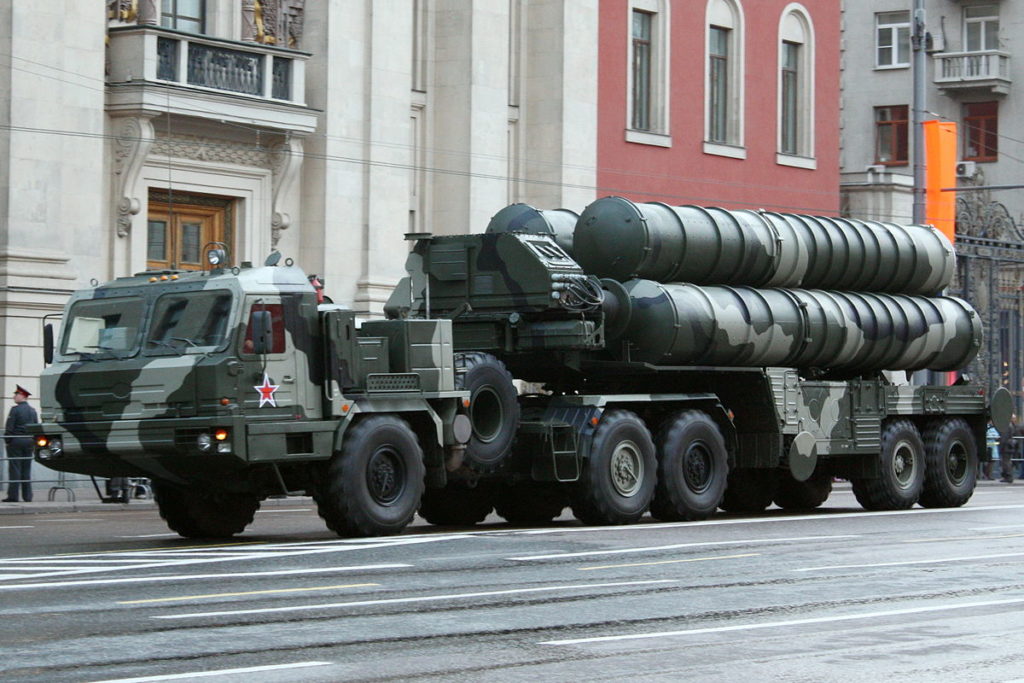 1200px-zrk_s-400_triumf_sa-21_na_repeticii_4_maya_2010