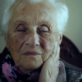 sad-old-woman-with-makeup-closing-her-eyes_sxzepqxb5l_thumbnail-full01