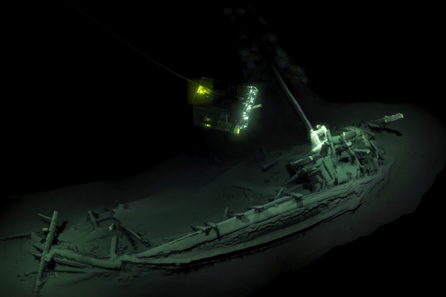 shipwreck-black-sea1