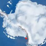 Сорок лет движения айсбергов Антарктиды показали на 50-секундном ролике