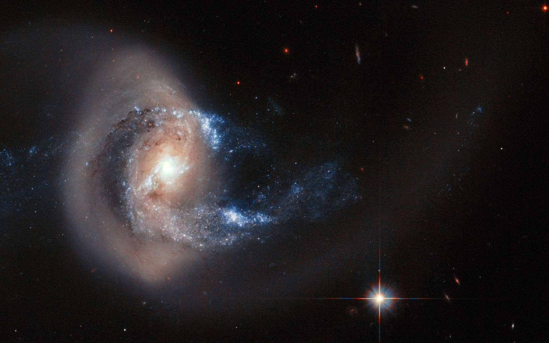 aaa50b8292_50145593_2-collision-galactique1