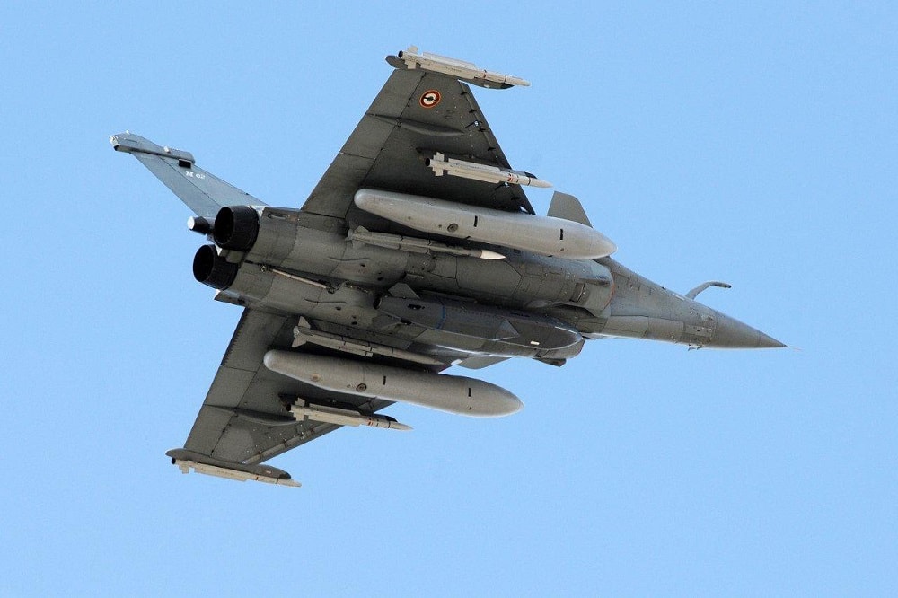 french-navy-receives-1st-rafale-m-fighter-upgraded-to-f3-r-standard-min