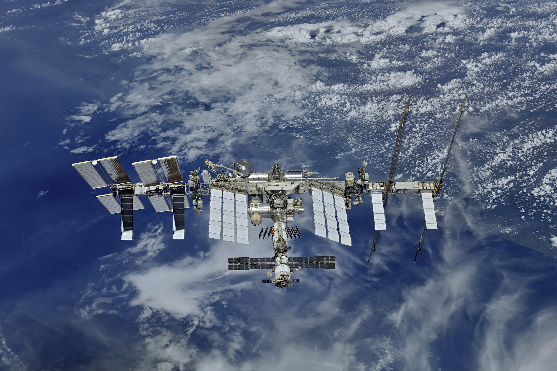 Космическая орбитальная станция МКС