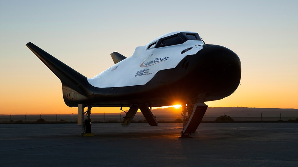dream-chaser-space-plane-2