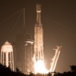 SpaceX опубликовала кадры возвращения головного обтекателя Falcon Heavy