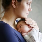 Депрессивные симптомы во время и после беременности — частое явление