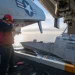 Фотогалерея: как гигантский авианосец заправляет стелс-корабль