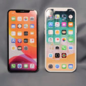 Макет iPhone 12 (справа) рядом с iPhone 11 Pro Max