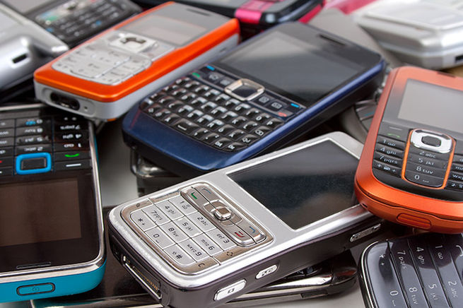 Кнопочные телефоны до сих пор продаются в больших количествах