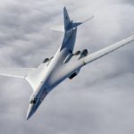 СМИ: бомбардировщик Ту-160 хотят вооружить ракетой «Кинжал»