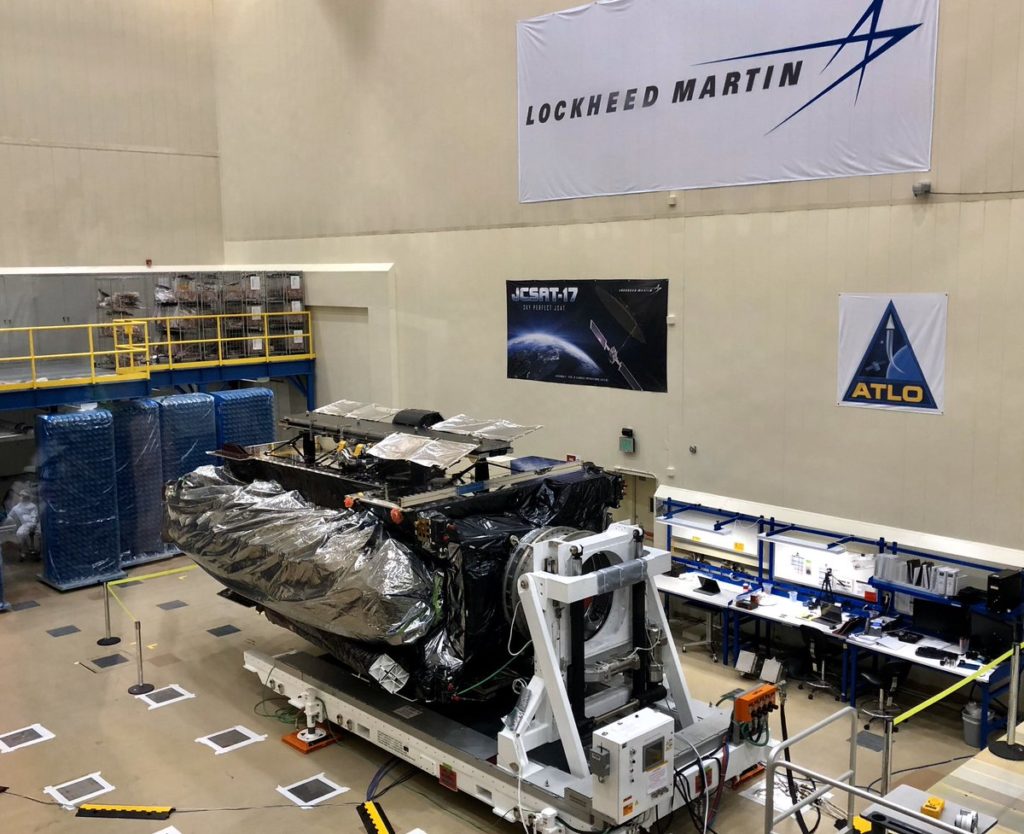 JCSAT-17
