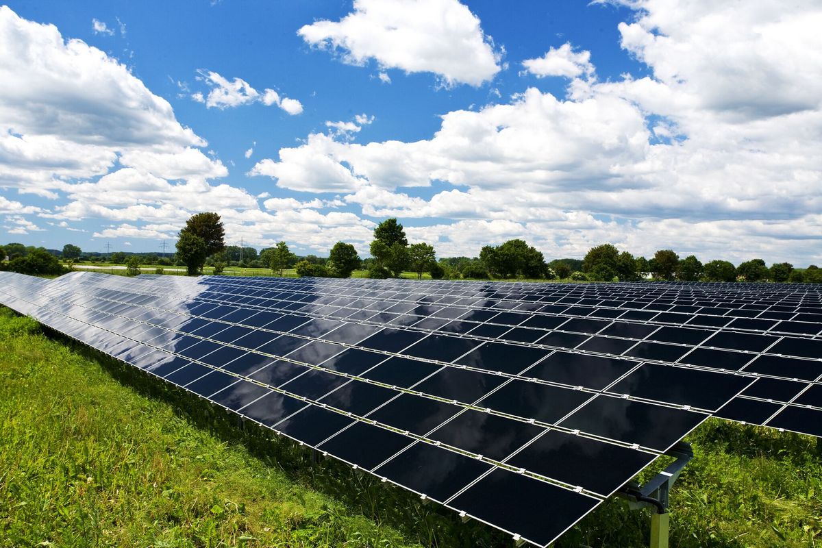 Ученые предложили технологию, которая может снизить стоимость высокоэффективных солнечных батарей