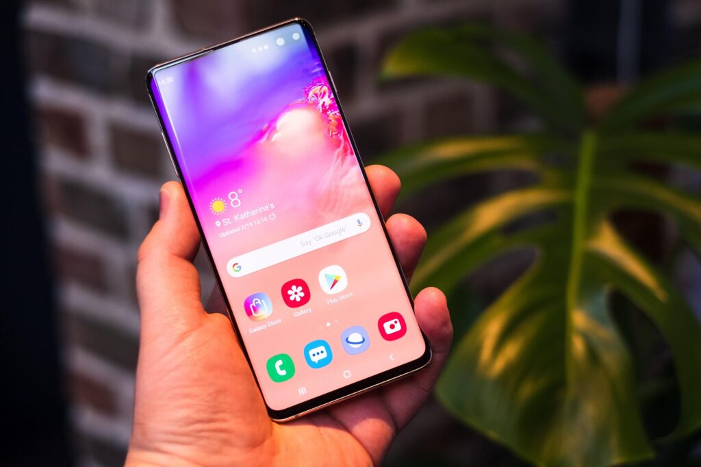 Samsung беспокоится о чистоте гаджетов