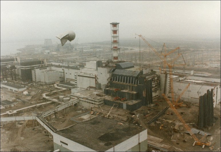 https://naked-science.ru/wp-content/uploads/2020/04/chernobyl.jpg