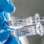 Китайские исследователи заявили об успешных испытаниях противокоронавирусной вакцины на макаках