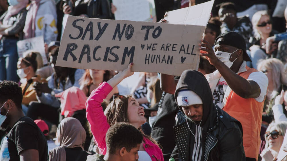 Митинг против расизма