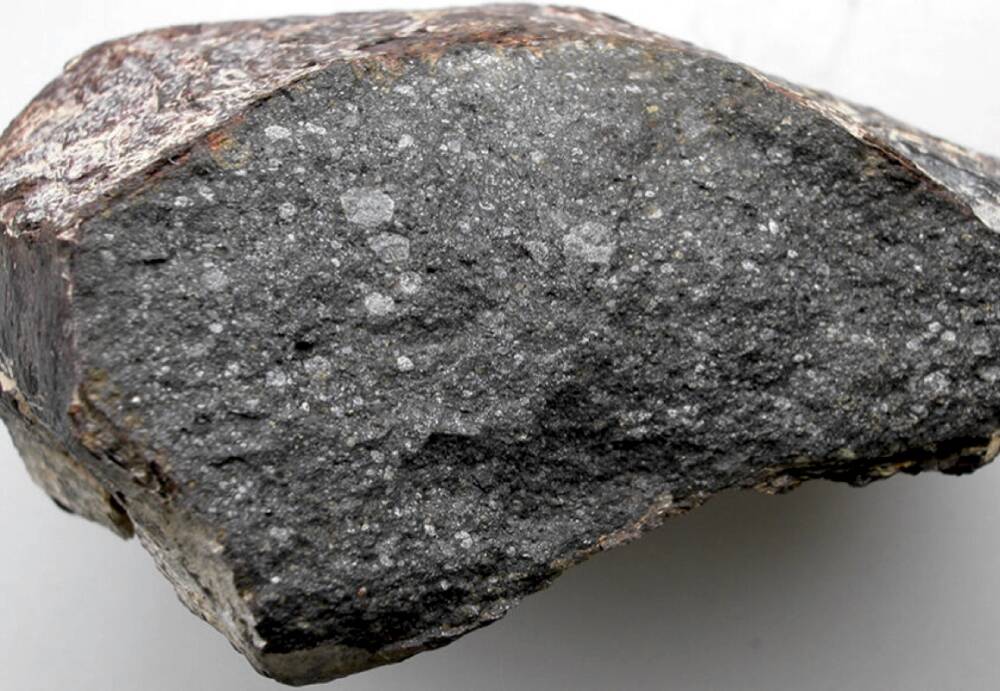 Изотопный состав метеоритов указал на происхождение запасов воды на Земле