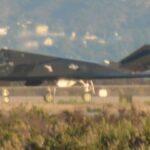 Снятый с вооружения F-117 удалось сфотографировать с близкого расстояния