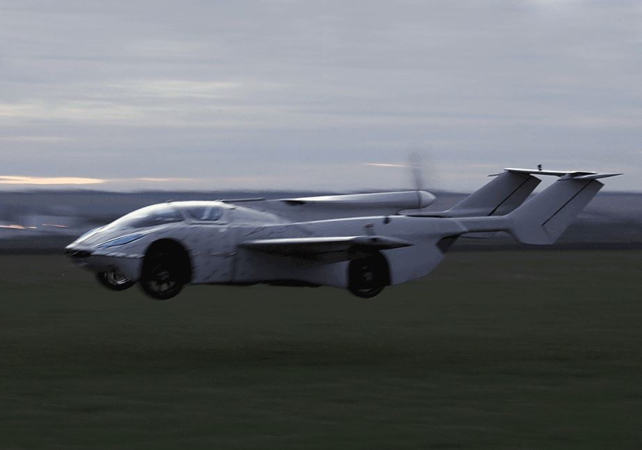 Прототип летающего автомобиля-трансформера AirCar от Klein Vision
