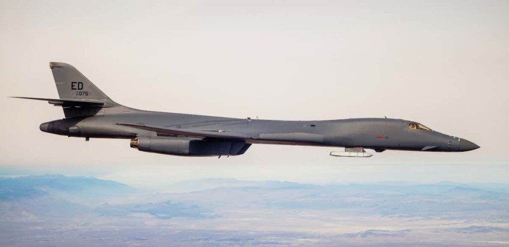 На бомбардировщике B-1B испытали систему подвеса, которую можно применить для гиперзвукового оружия