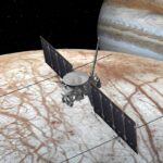 Ночная сторона спутника Юпитера Европы может слабо светиться